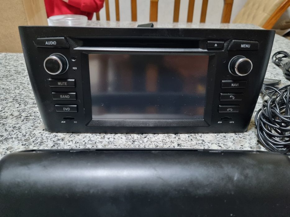 Auto Radio 2din 7" bmw E81 E82 E87 E88  série 1