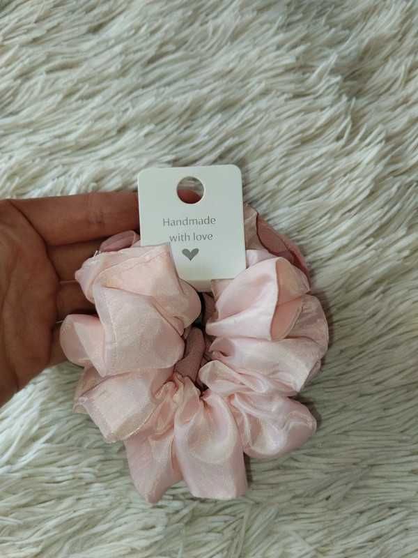 Zestaw gumek scrunchie pudrowy róż