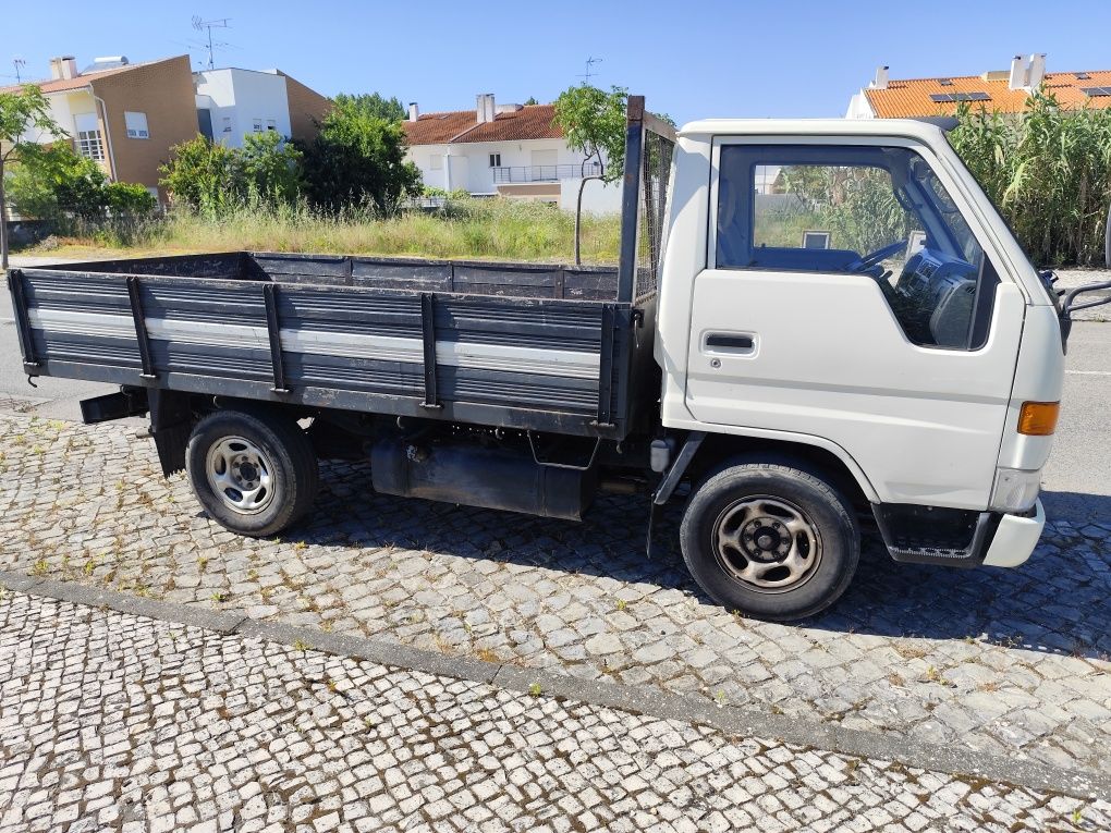 Toyota Dyna 150  rodado simples