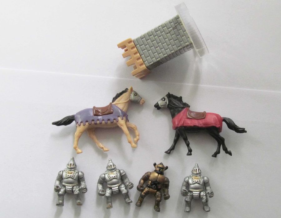 Киндер-сюрпризы фигурки на лошадях