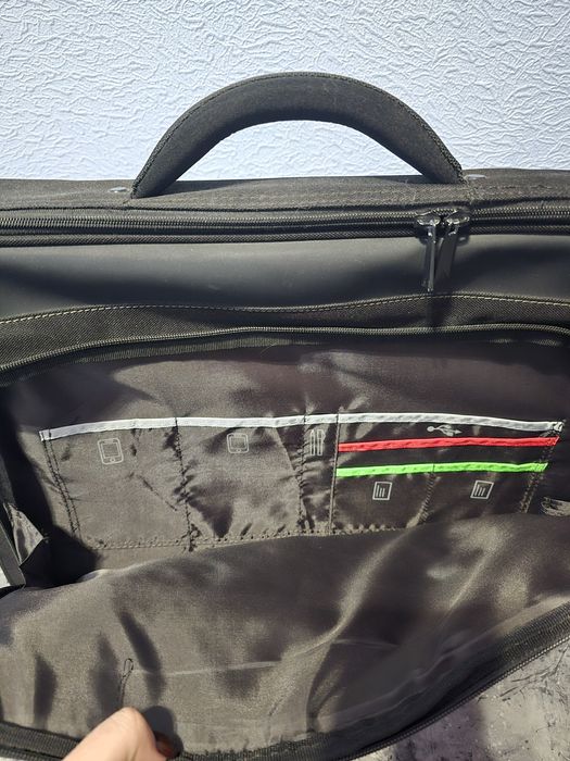 Сумка для ноутбукy Targus чорна