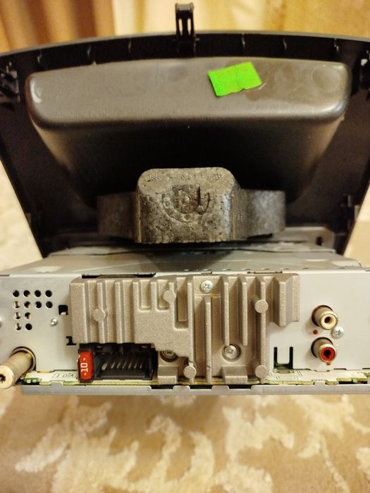 Накладка  торпеди з магнітолою на Пежо 107