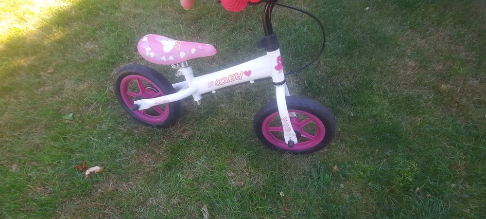 Sprzedam rowerek biegowy dla dziewczynki