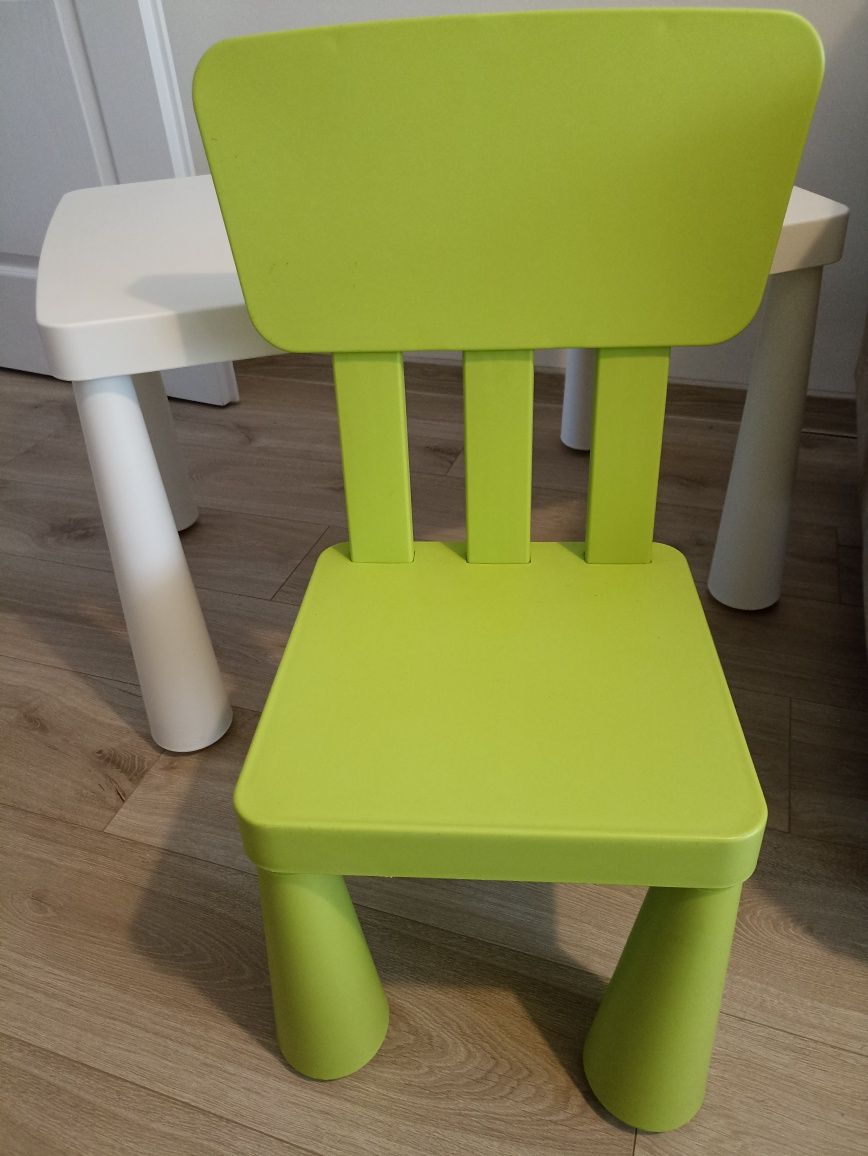 Stolik i krzesełko dziecięce Ikea Mammut