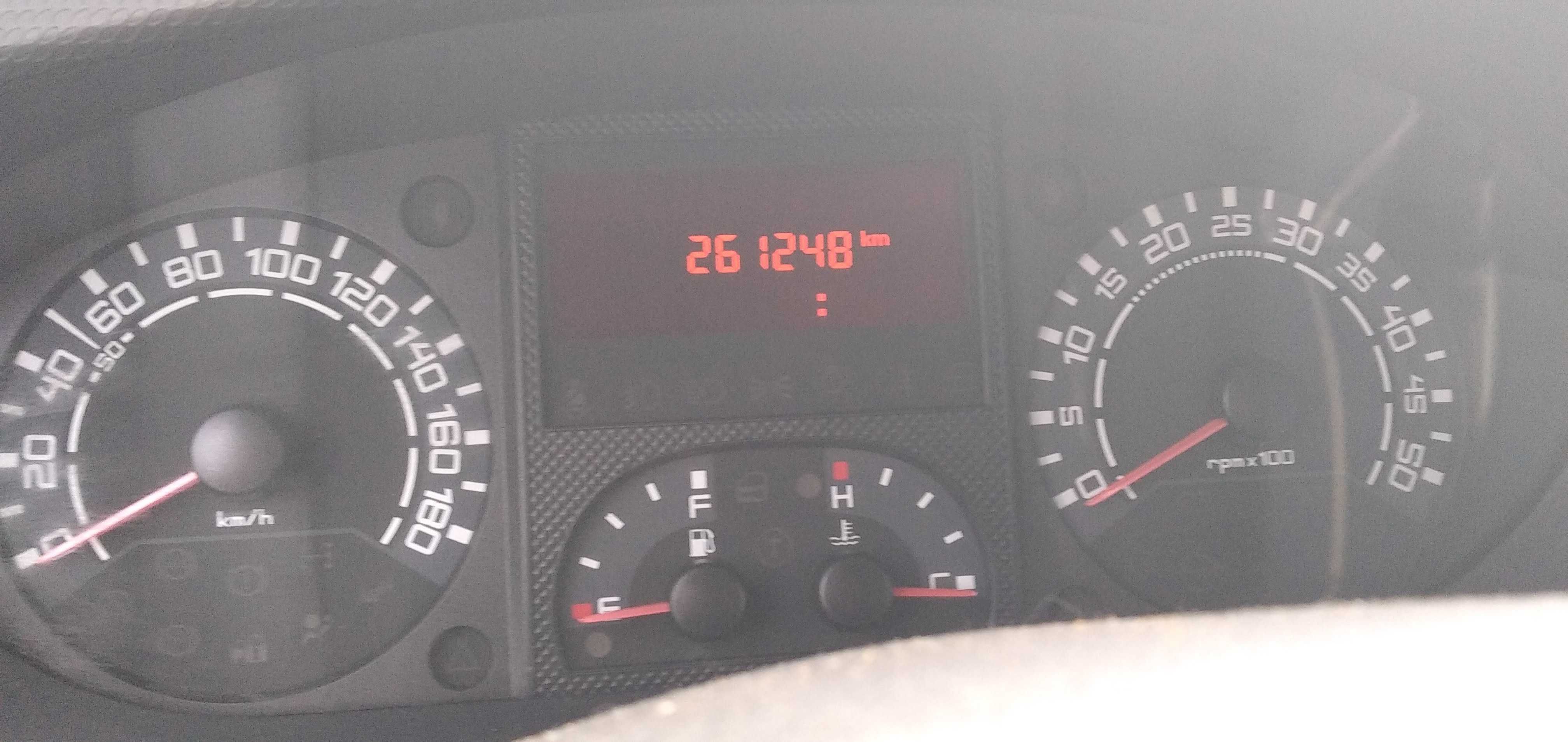 2008 IVECO 35s samochód bus dostawczy blaszak