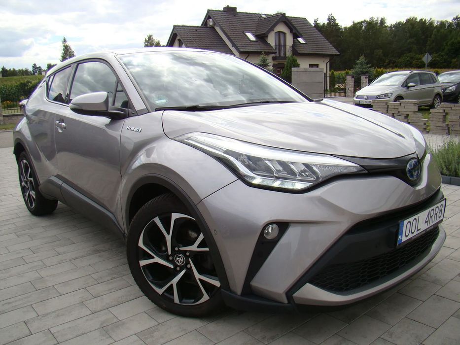 Toyota C-HR Bogata Wersja Reflektory LED Kamery ACC BLIS Nowe Opony Serwis ASO