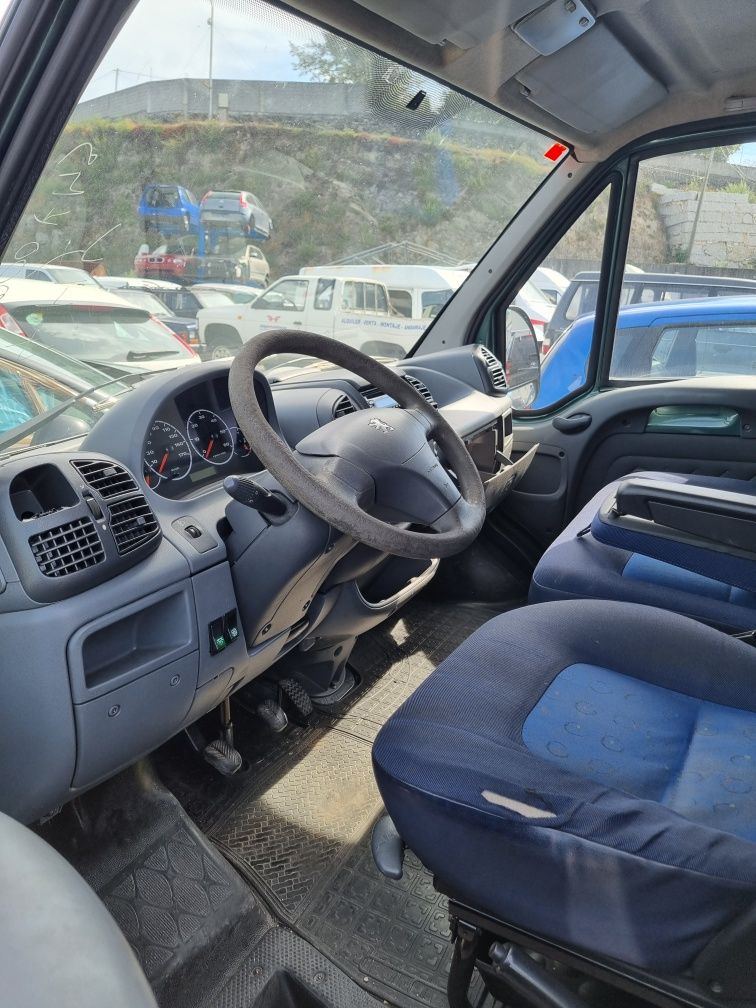 Peugeot Boxer 2.2 HDi de 2004 para peças