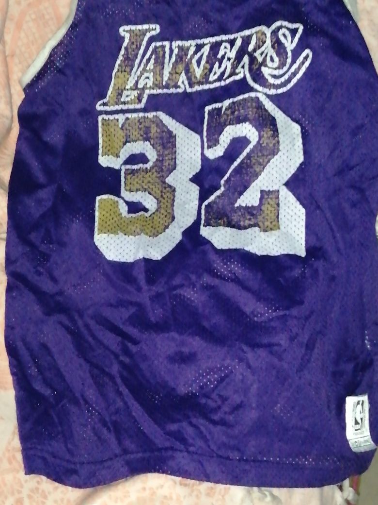 T Shirt Oficial 32 Antiga dos Lakers