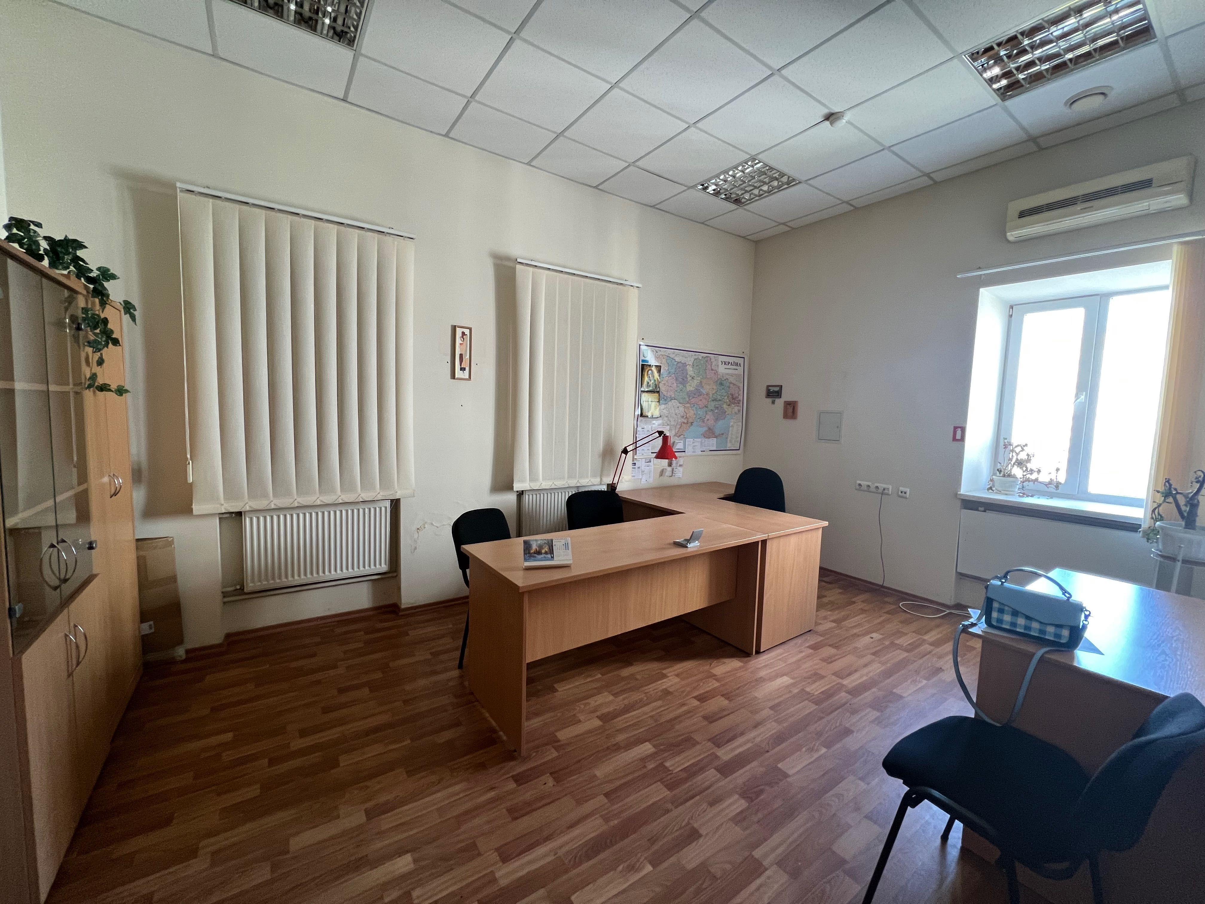 Офісні приміщення в оренду в БЦ Колізей, від 14 кв.м   БЕЗ КОМІСІЇ!