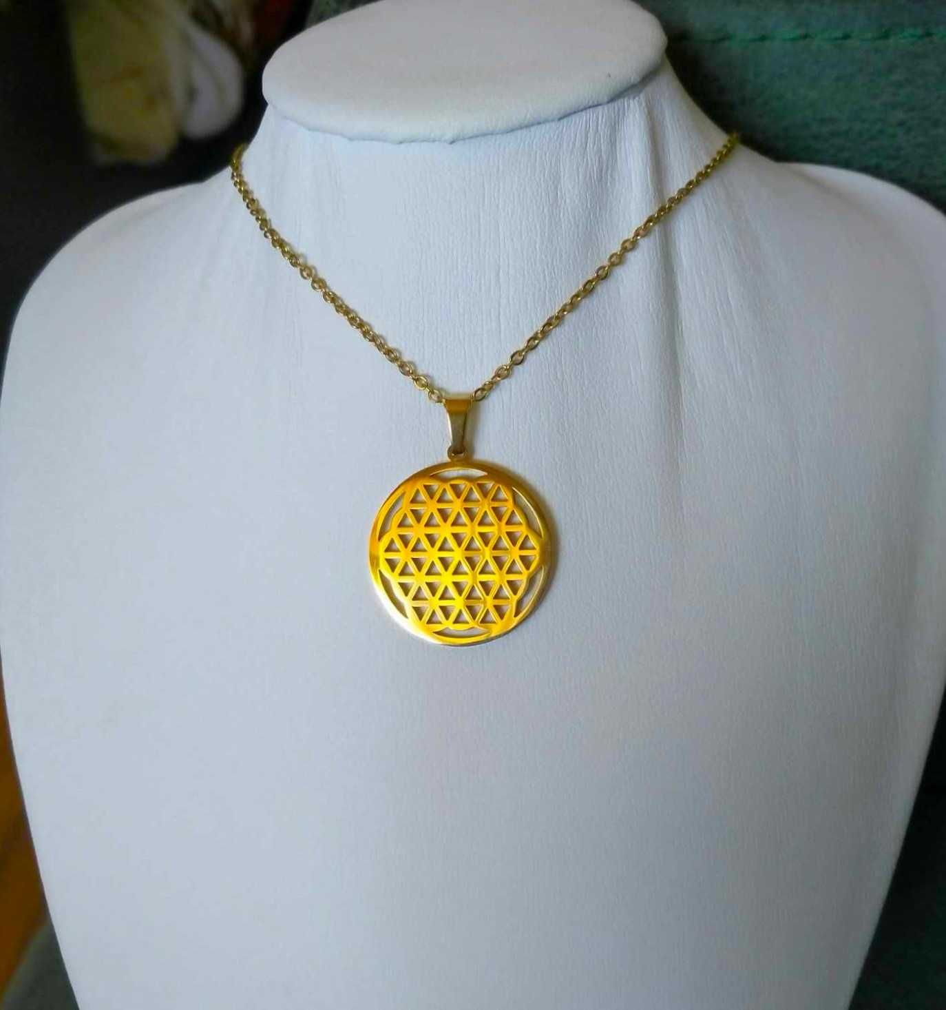 Colar Aço Dourado c/ Pendente Geometrico NOVO