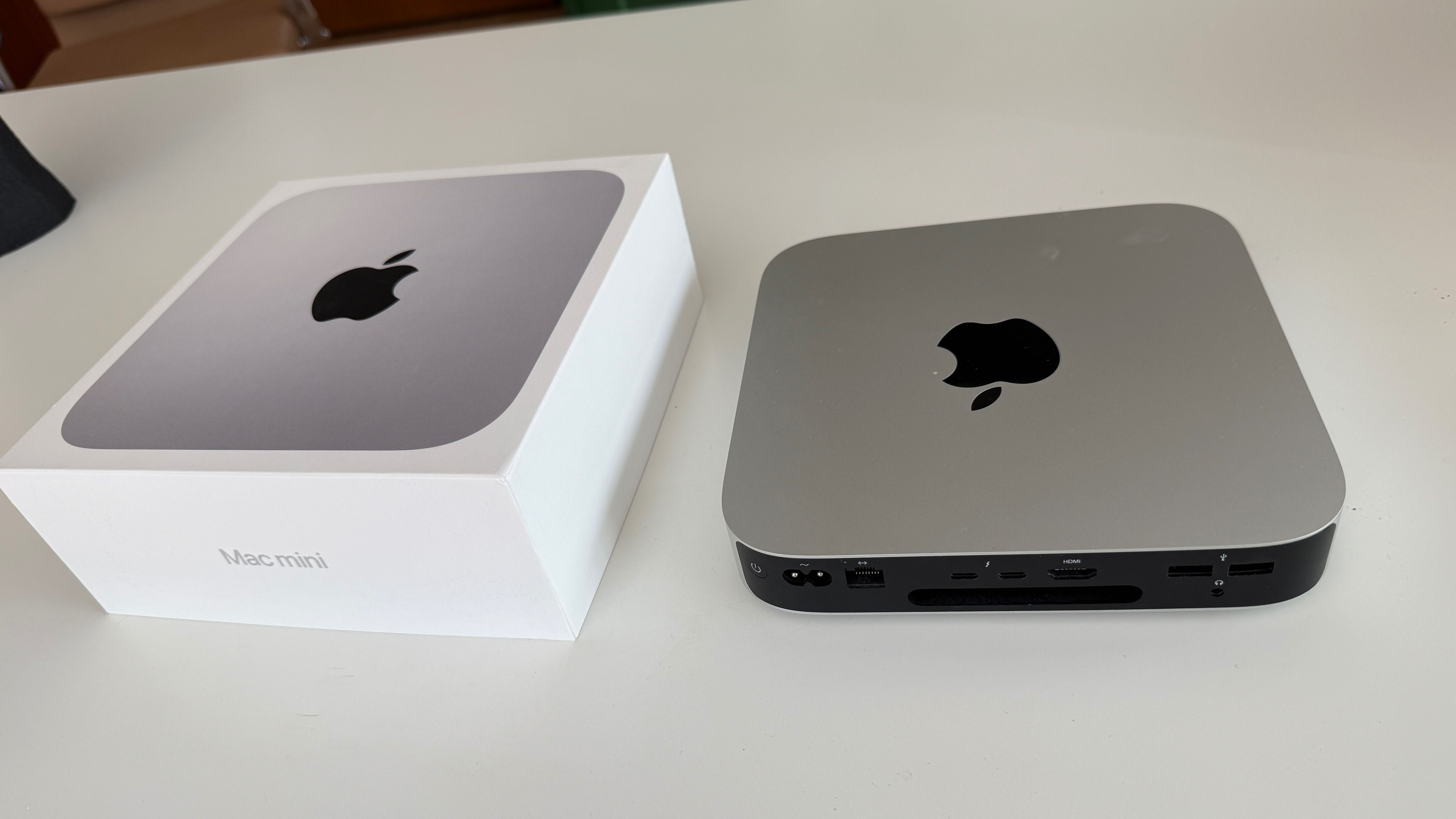Mac mini Apple M1 - RAM: 8 GB - 256 GB SSD com Caixa e Fatura