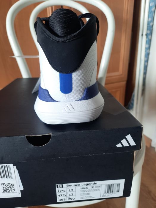 Nowe buty męskie Adidas rozmiar 47 1/3