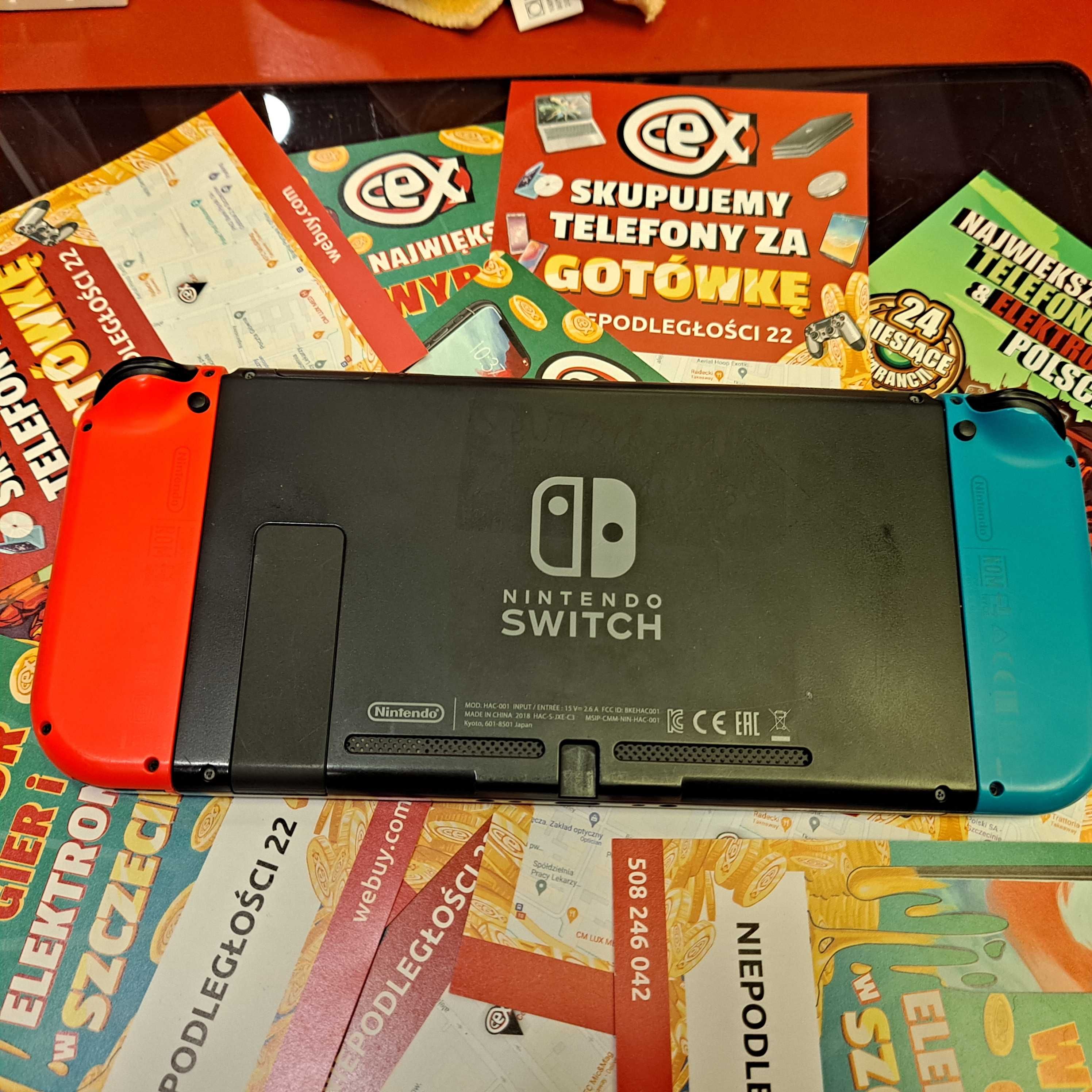 Konsola Nintendo Switch Niebiesko-Czerwona