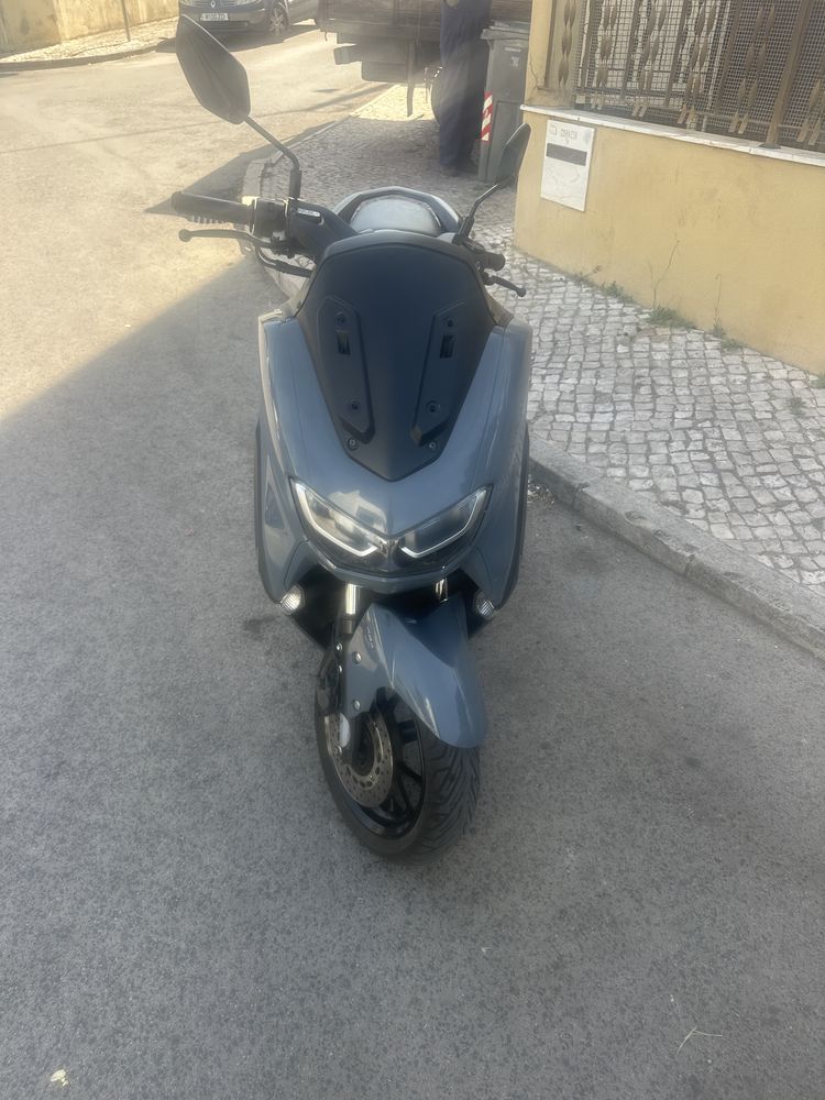 Vendo  Nmax  2024 moto em bom estado! Como nova! Pouco usada!
