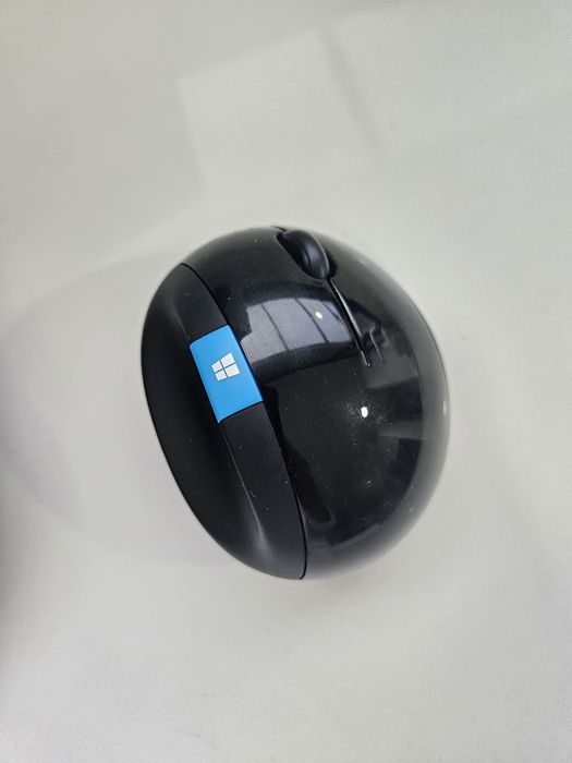 Teclado Ergonómico Microsoft - Português - Sem fios