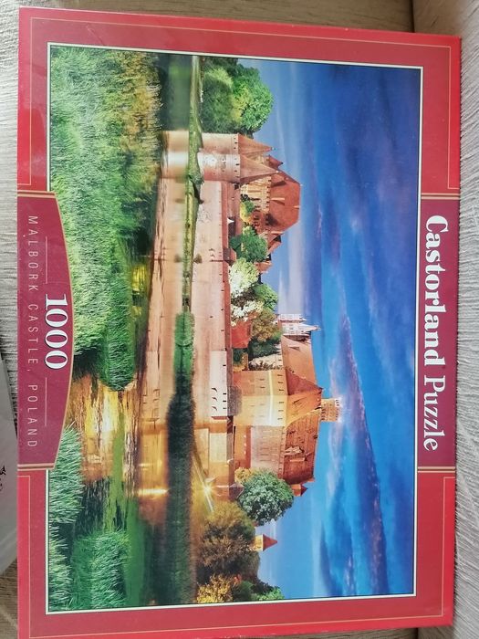 3 pudelka puzzli po 1000 elementów