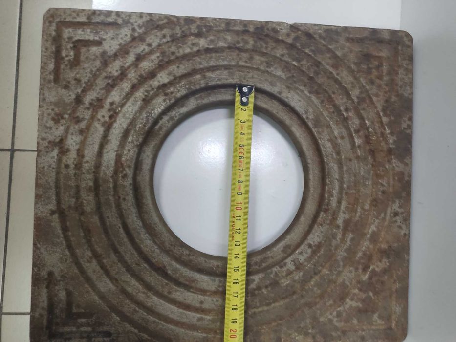 Плита чугунна б/в