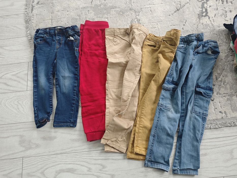 Одяг на хлопчика 110-116р. Віддам Безкоштовно