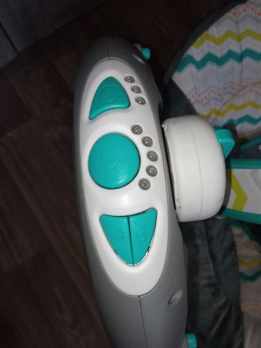 Заколихуючий центр, крісло гойдалка Mastela