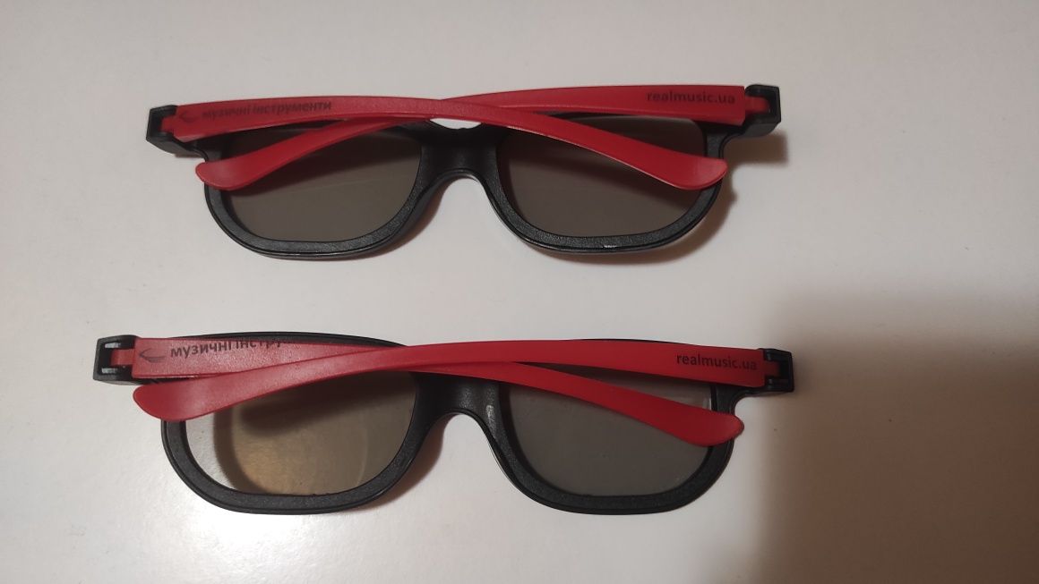 Удобные 3д очки&для просмотра окуляри