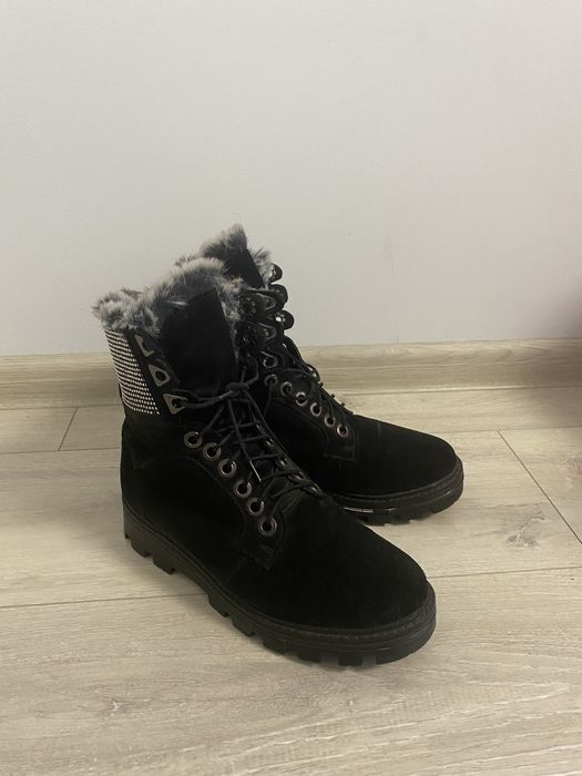 Жіночі зимові ботинки 38р