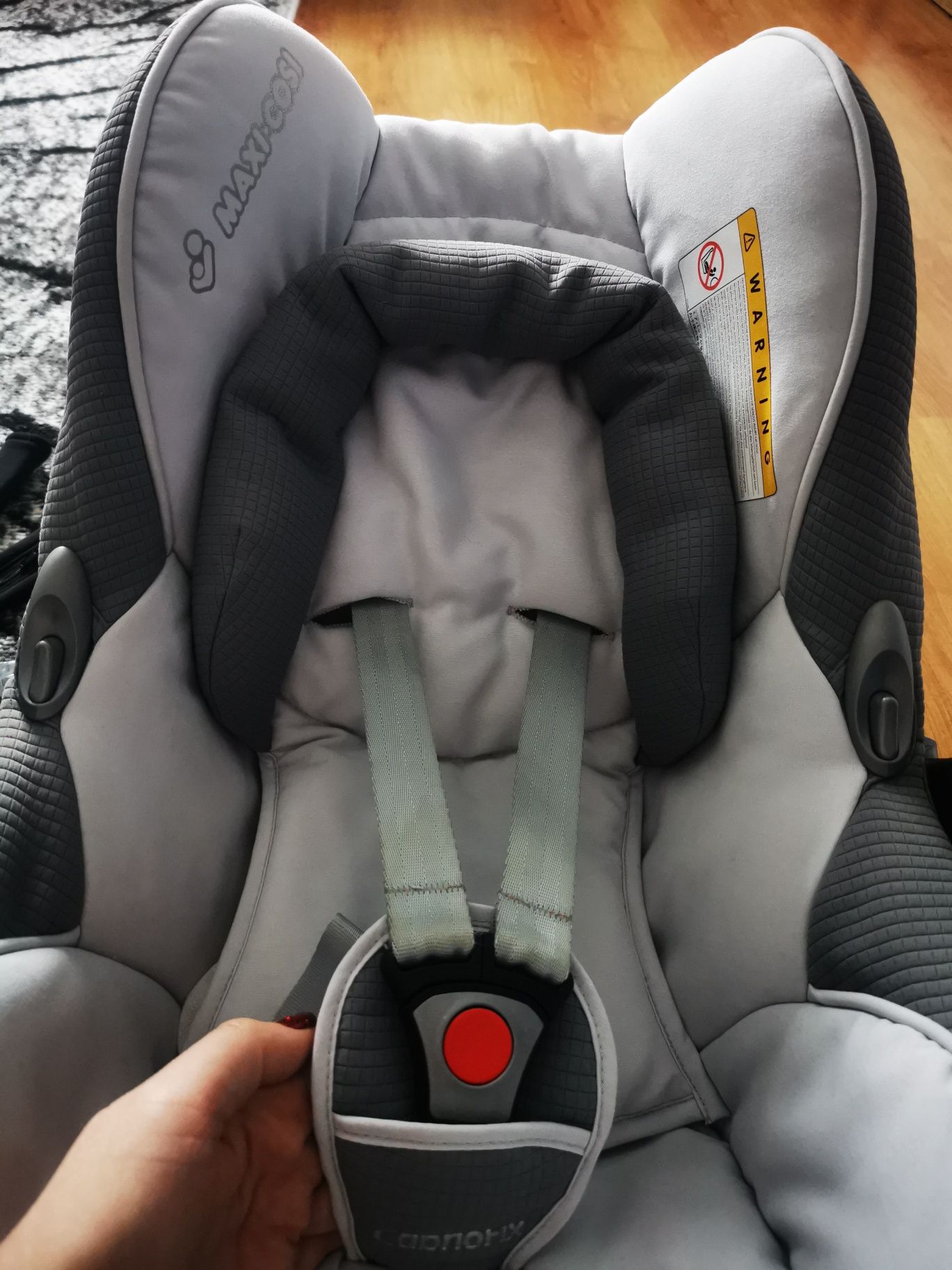 Maxi Cosi fotelik  niemowlęcy bezwypadkowy z akcesoriami 0- 13kg