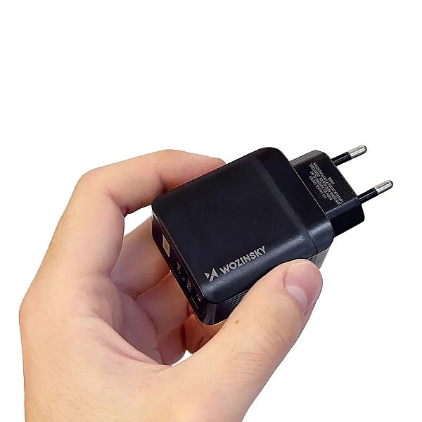 Ładowarka sieciowa z 2 portami: Usb, Usb C 20w