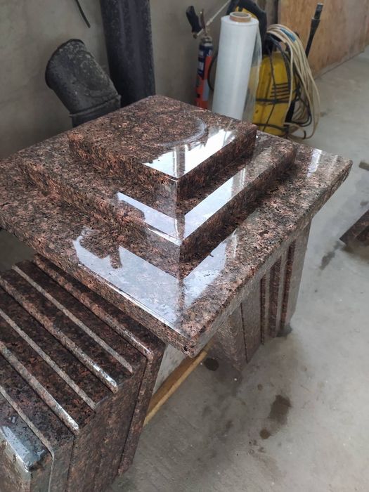 Вироби з Граніту різних форм. Та кольорів