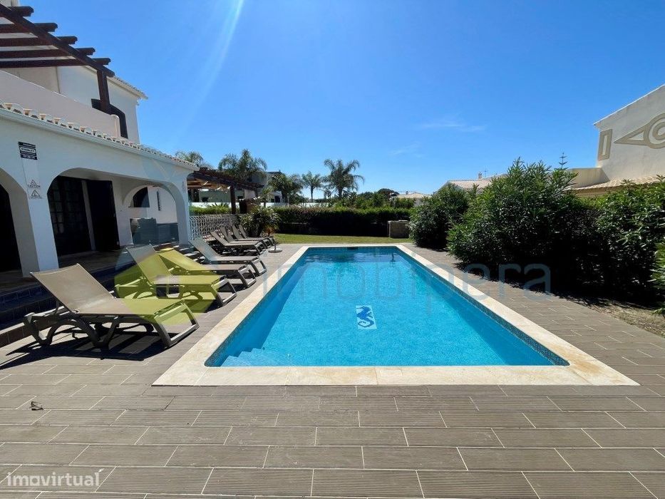 Moradia T4 com vista mar na Galé