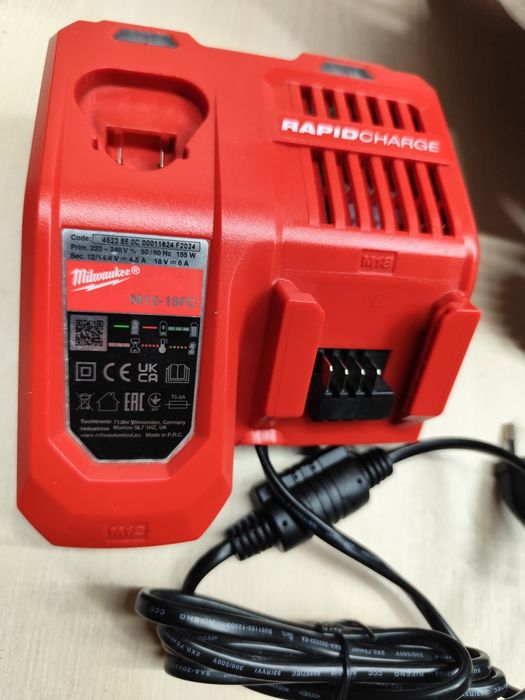 Milwaukee M18 FMCS66  2982-20 безщіткова потужна пила по металу Мілвок
