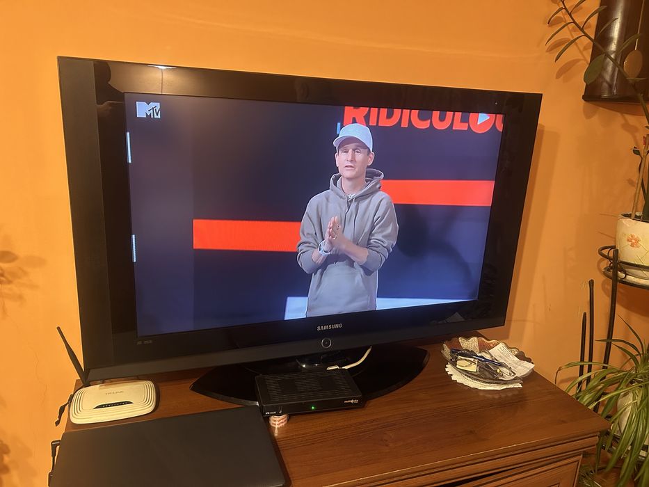 TV Samsung LCD 40 cali