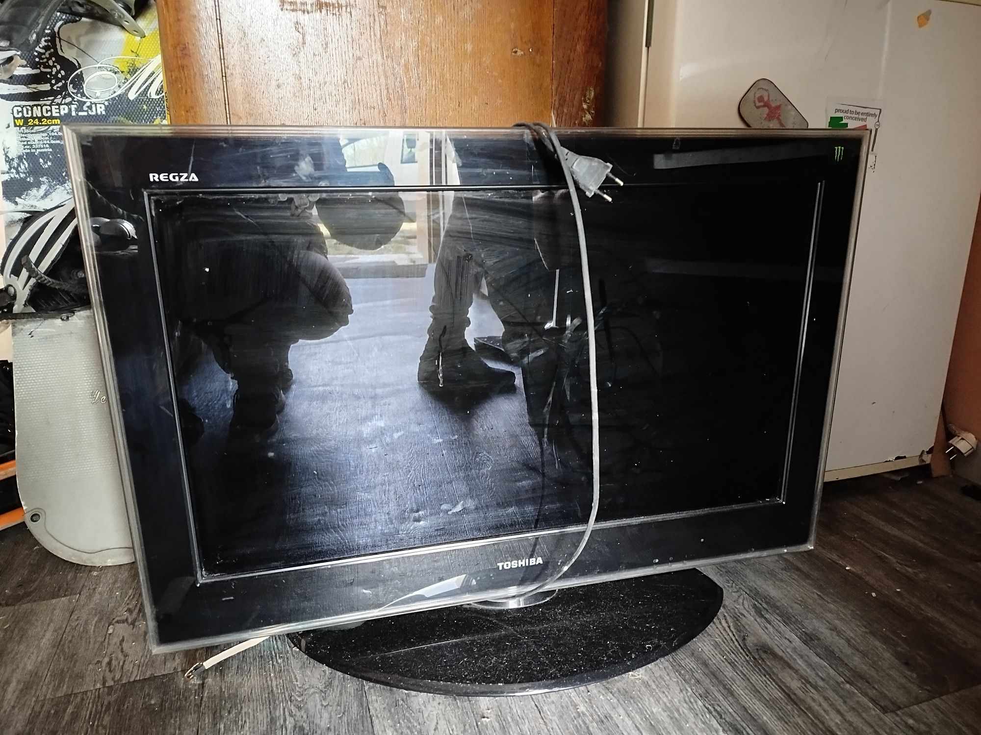 Sprzedam telewizor, Regza, Toschiba