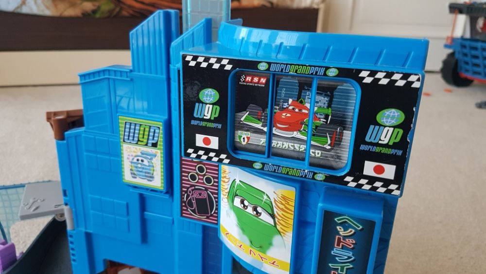 Imaginext Cars 2 Tokio
