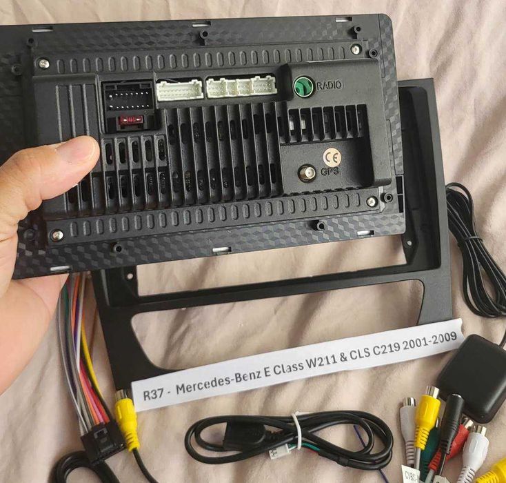 R37 Auto Rádios Mercedes-Benz Class W211  CLS C219 de 01 a 09 android