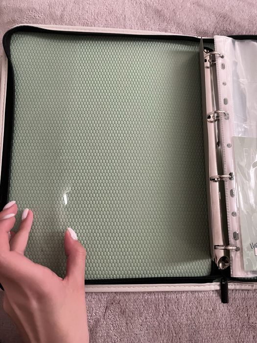 Папка нова житяча