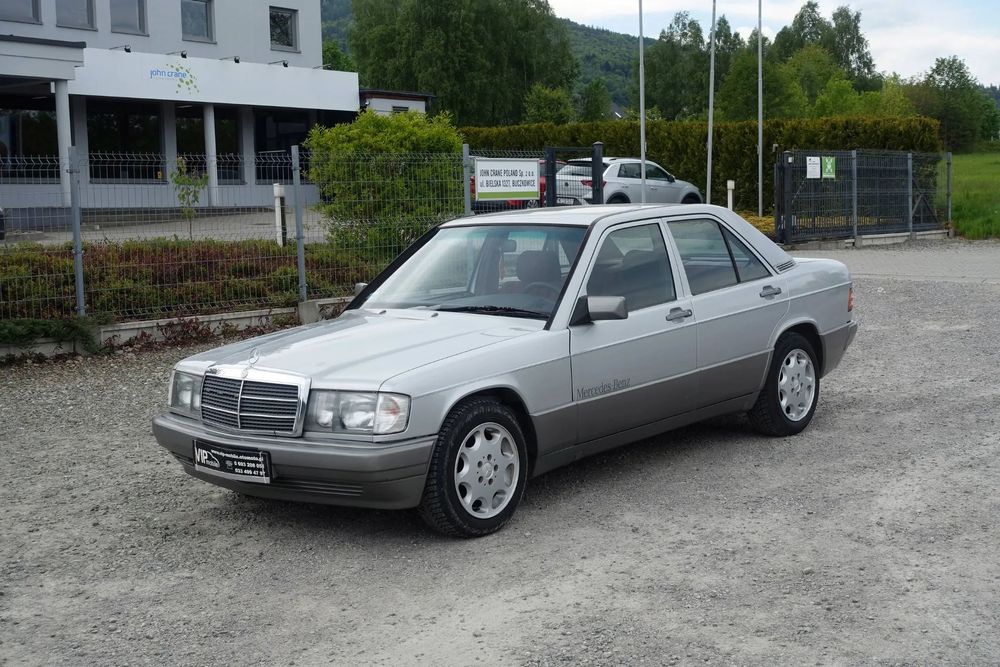 Mercedes-Benz W201 (190) 190E 118KM Automatyczna skrzynia biegów Bardzo ładny stan