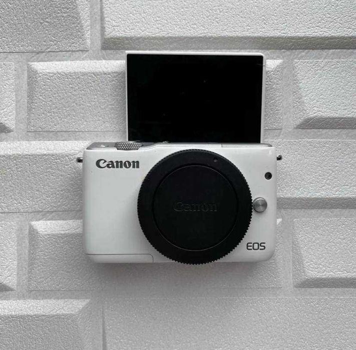 canon EOS M10 White Full HD Wi-Fi JAPAN