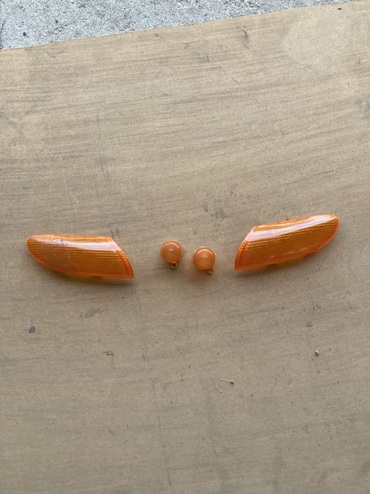 Продам передні оранжеві знаки поворотів на Suzuki ZZ inch up sport