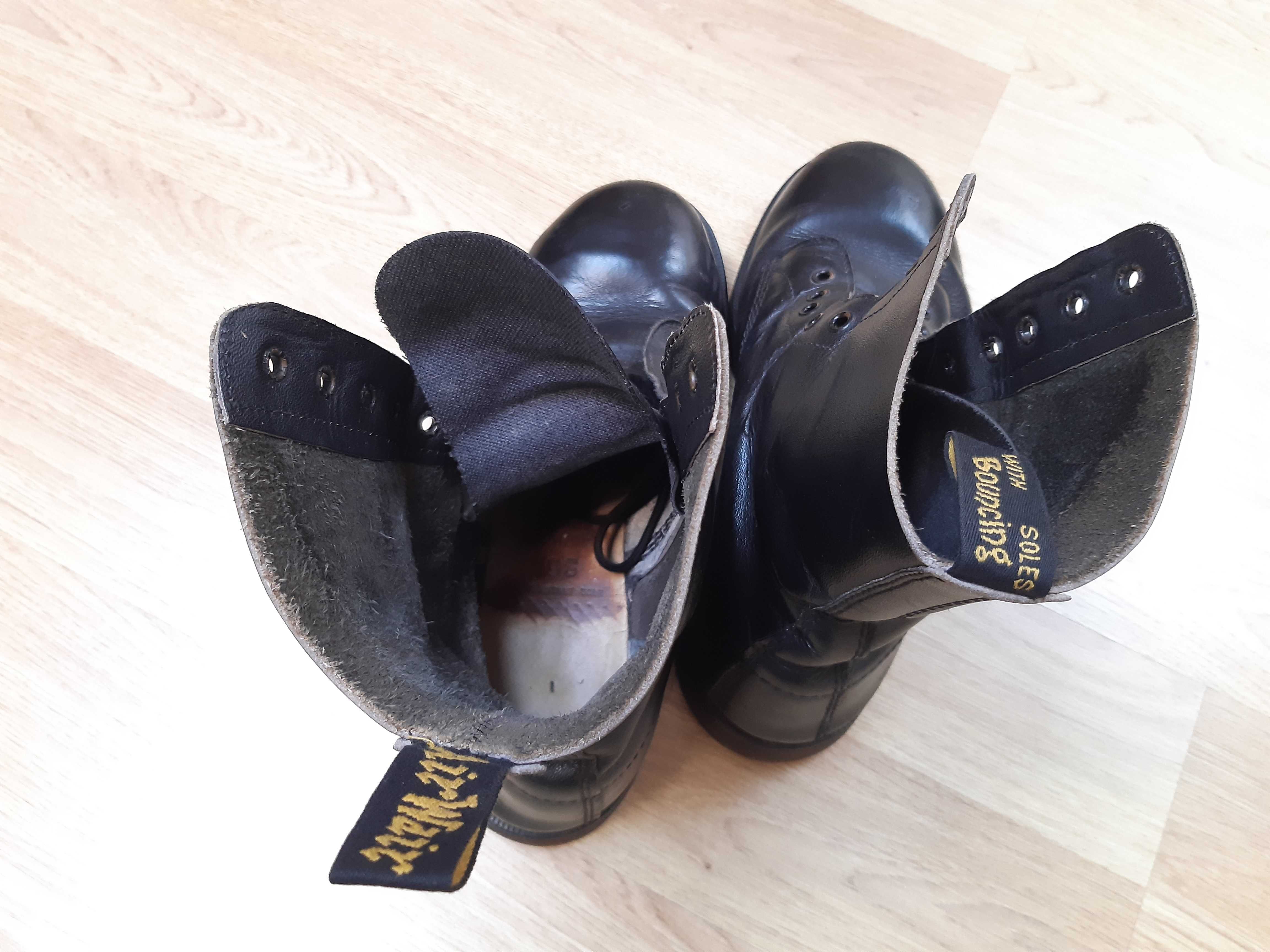 Botas Dr. Martens biqueira aço 44