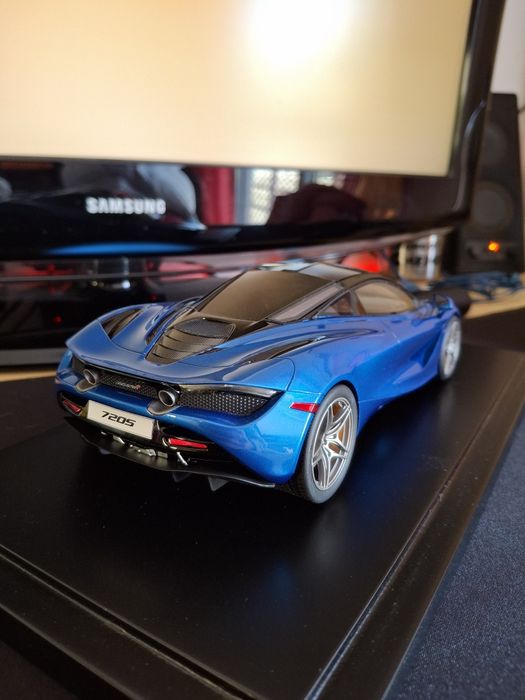 Top Speed 1:18 McLaren 720S