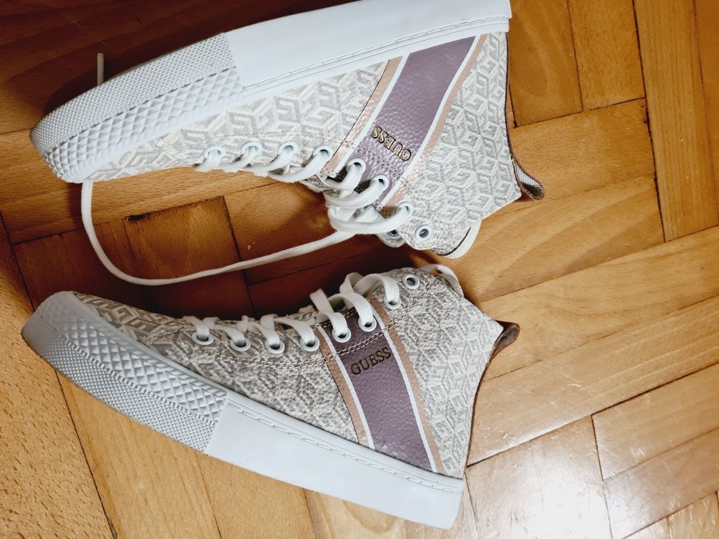 Buty Guess trampki za kostkę skórzane logowane 35