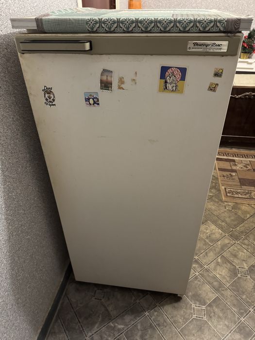 Продам холодильник днепр