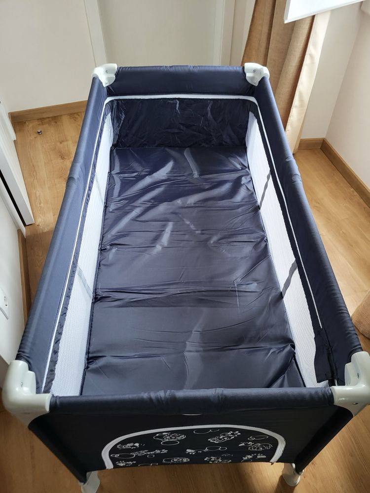 Giordani - Berço/cama de viagem com dois níveis