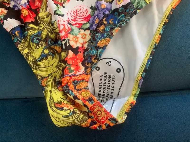 Bajeczny kostium strój kąpielowy Versace z frędzlami HIT 2022 wzory