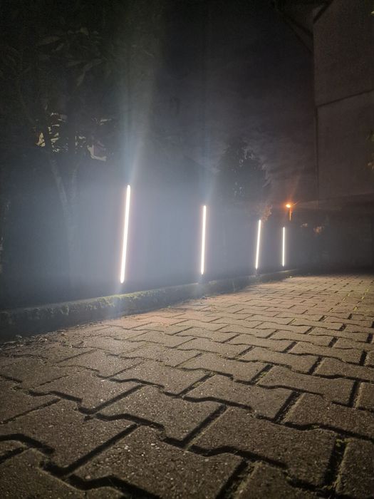 Lampa ogrodowa LED 60 cm – 4000 LM, czarny mat.