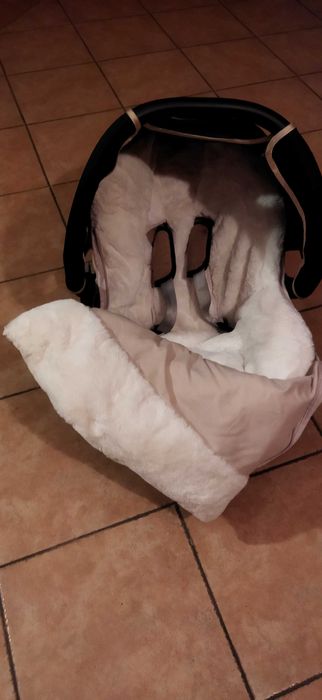 Babycoque (ovo) Zippy Safety 1st c/ redutor