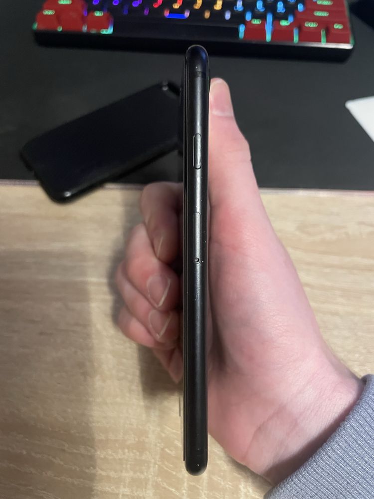 iPhone SE 2020 64GB Czarny