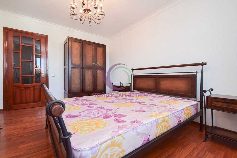 Оренда 3-к. квартири на вул. Тиха 6