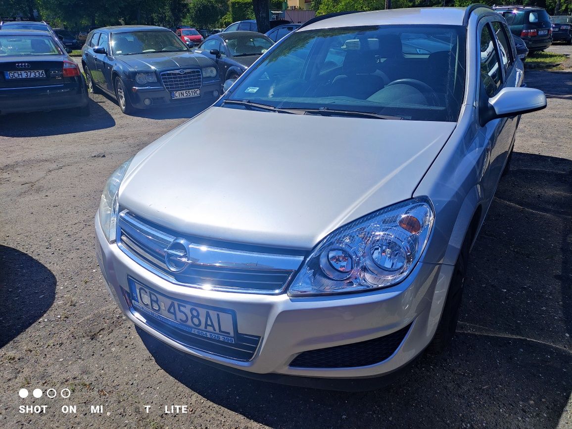 Opel Astra H 1.7 Isuzu 2008 r