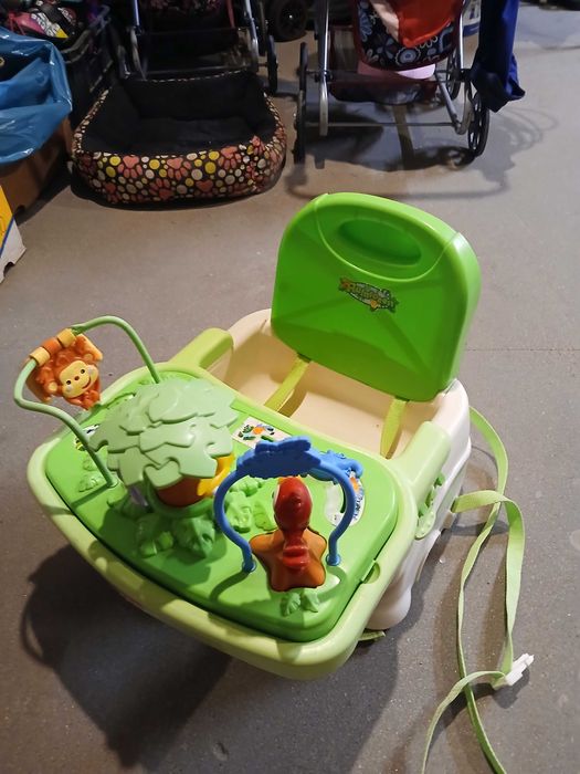 Siedzisko z zabawką